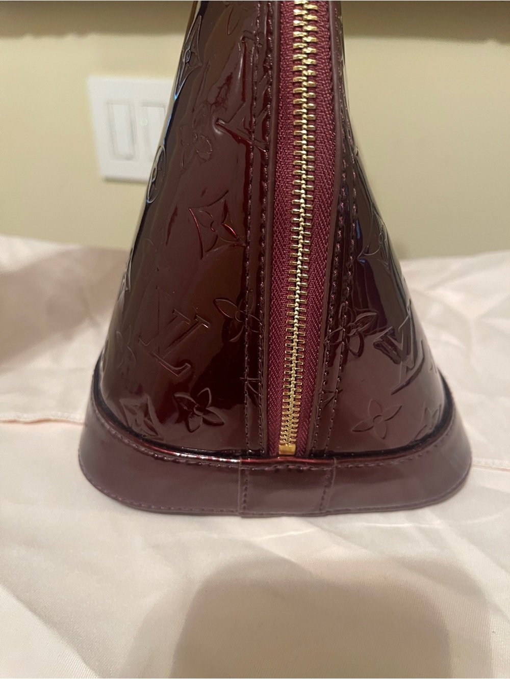 FAUX Louis Vuitton Alma BB Vernis Patent Satchel in Deep Red! - Picture 12 of 14